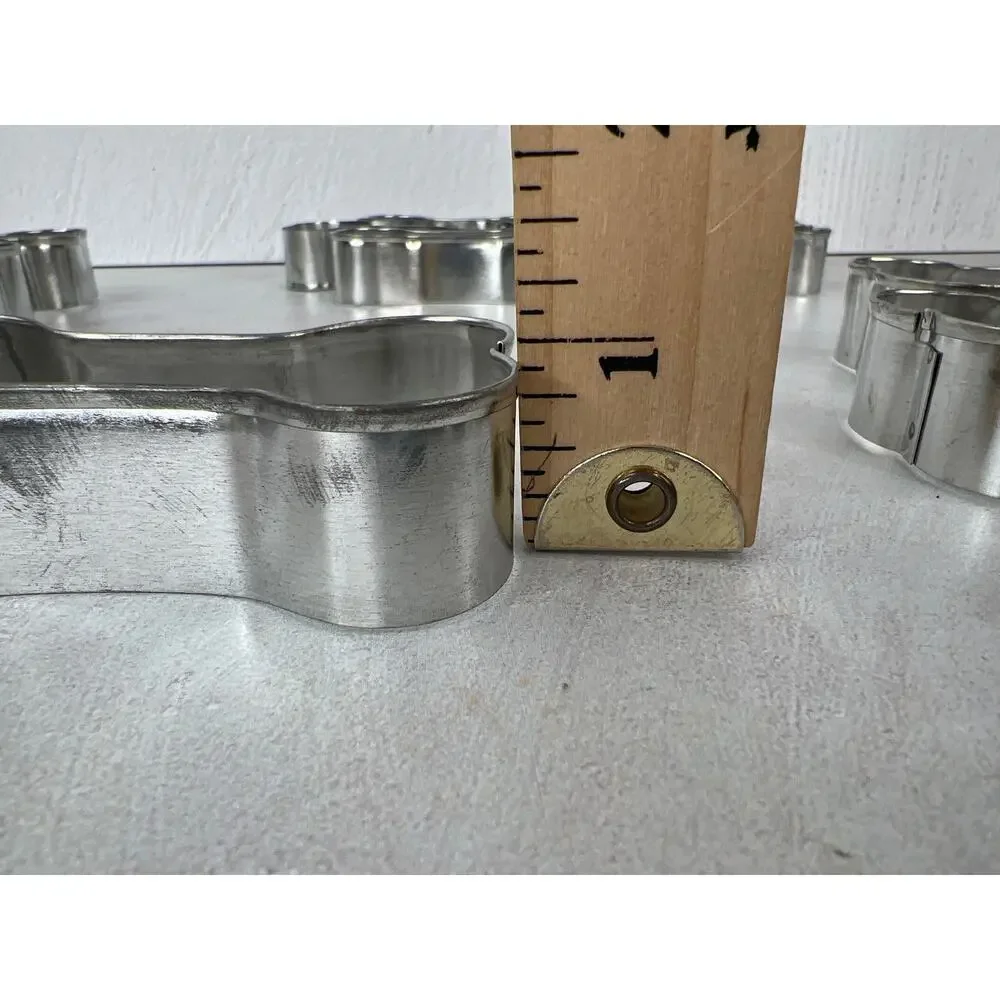 Dog Treat Cookie Cutters Dog Bone 4” Set‎ of 6